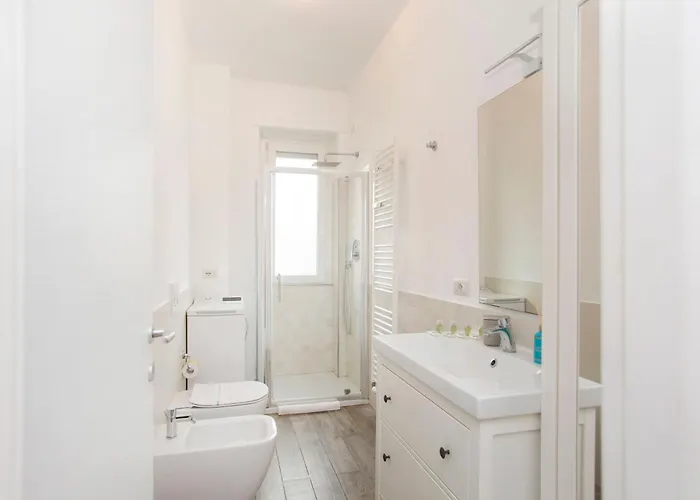 Apartment Corvetto Modern - Steps From M3 Corvetto